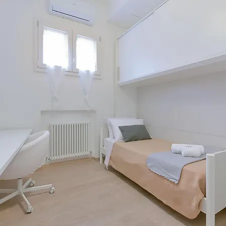 Διαμέρισμα San Vitale 5 Stelle - Luxury Μπολόνια